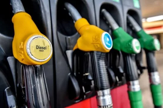 Prix des produits pétroliers au Bénin : l’essence passe à 750 FCFA et le gasoil à 765 FCFA